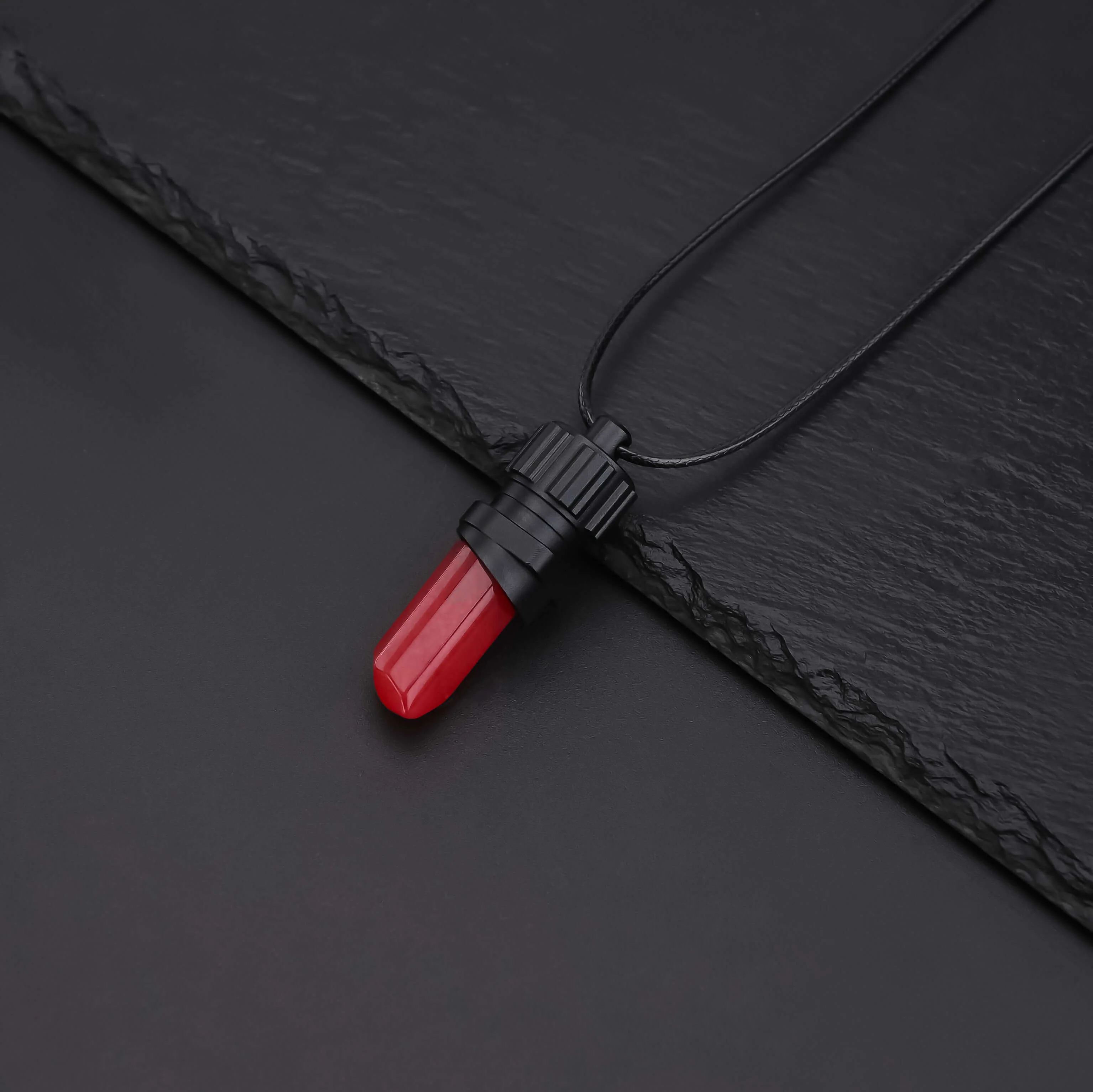 Kyber Crystal Pendant Necklace - Image 14