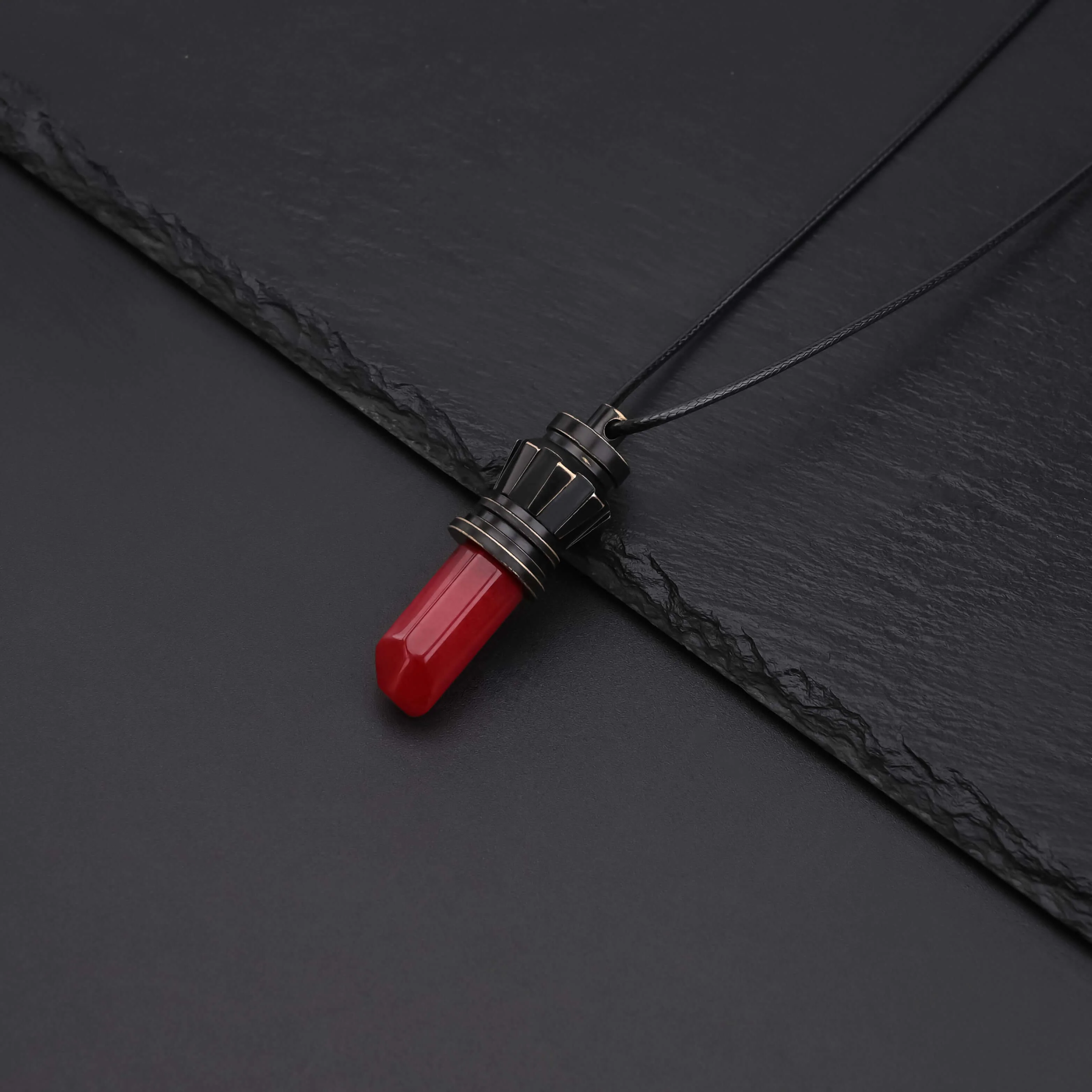 Kyber Crystal Pendant Necklace - Image 9